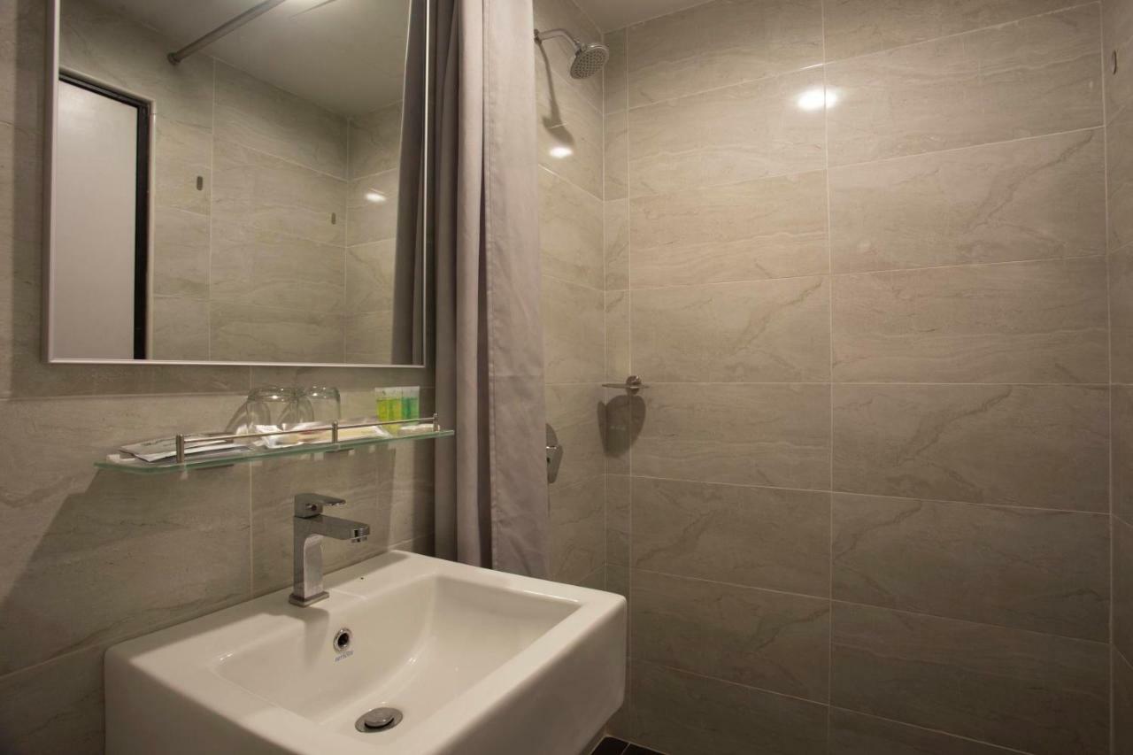 Amansari Hotel Nusajaya Nusajaya  Kültér fotó